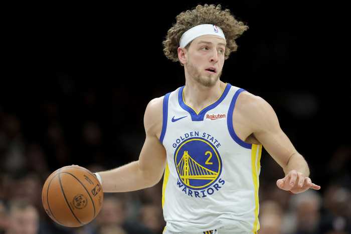 外线没开！波杰姆斯基半场6中3拿到7分2板2助 三分2中0