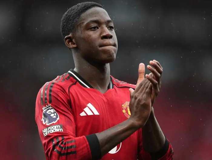 曼联计划与梅努谈判新合同，卡塞米罗确认离队