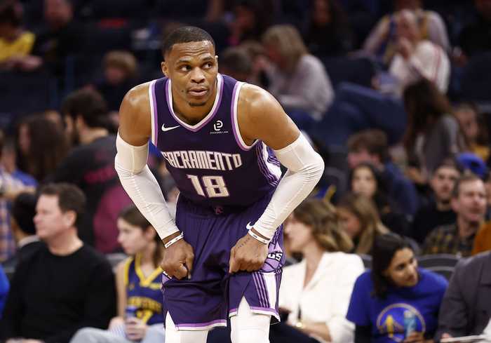 只有你想赢！威少17投7砍下17分 正负值-3&下场时球队狂输29分