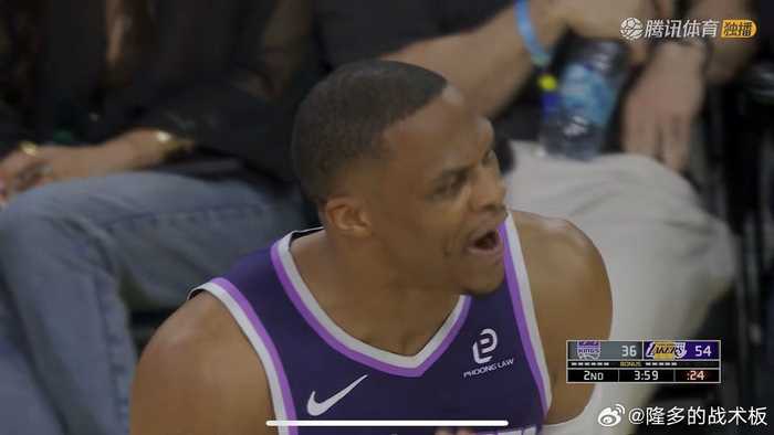 威少对肯纳德喷垃圾话领技术犯规